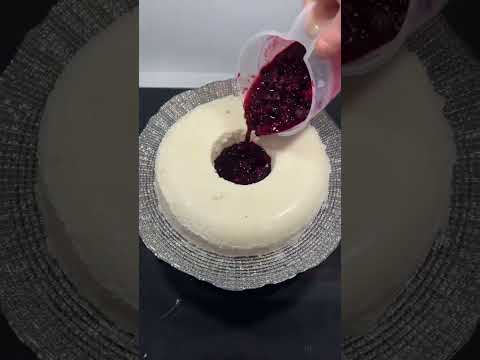 Making some #delicious and #sweetrecipe of a #pudim made of #coconut