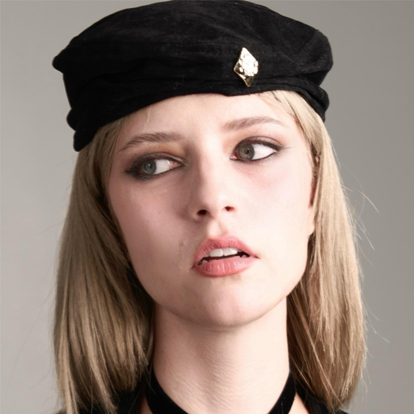 The Vocal Hat